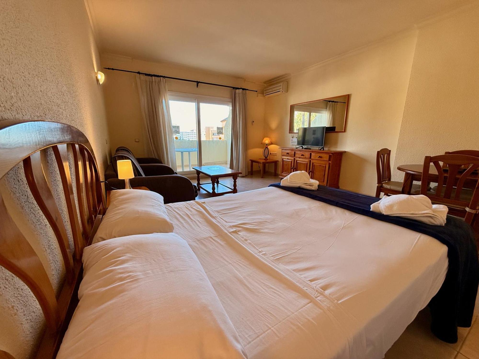 Kingfisher Apartments Benal Beach Benalmadena Exterior photo